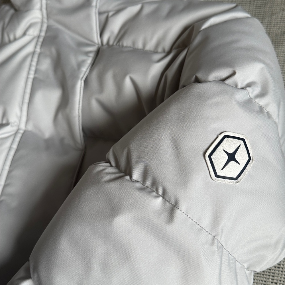 Quartz Co. Aris down jacket - Picture 14 of 15